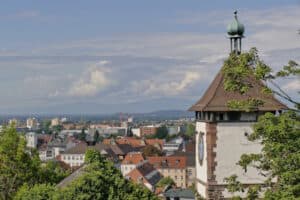 Ausblick von oben auf Freiburg